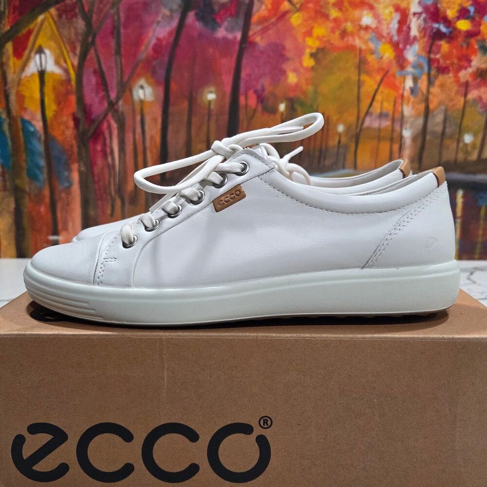 Ecco Soft 7 W Shoe Lace Up Triple White Size 9-9.5 Women's - Picture 2 of 7